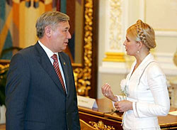 Ехануров требует, чтобы Тимошенко перед ним извинилась 
