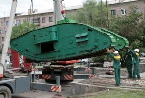 Луганские танки станут сувенирами  