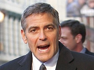 Над Джорджем Клуни издеваются рекламщики 