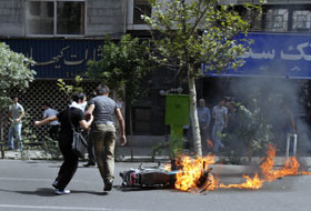 После выборов президента в Иране начались массовые беспорядки 