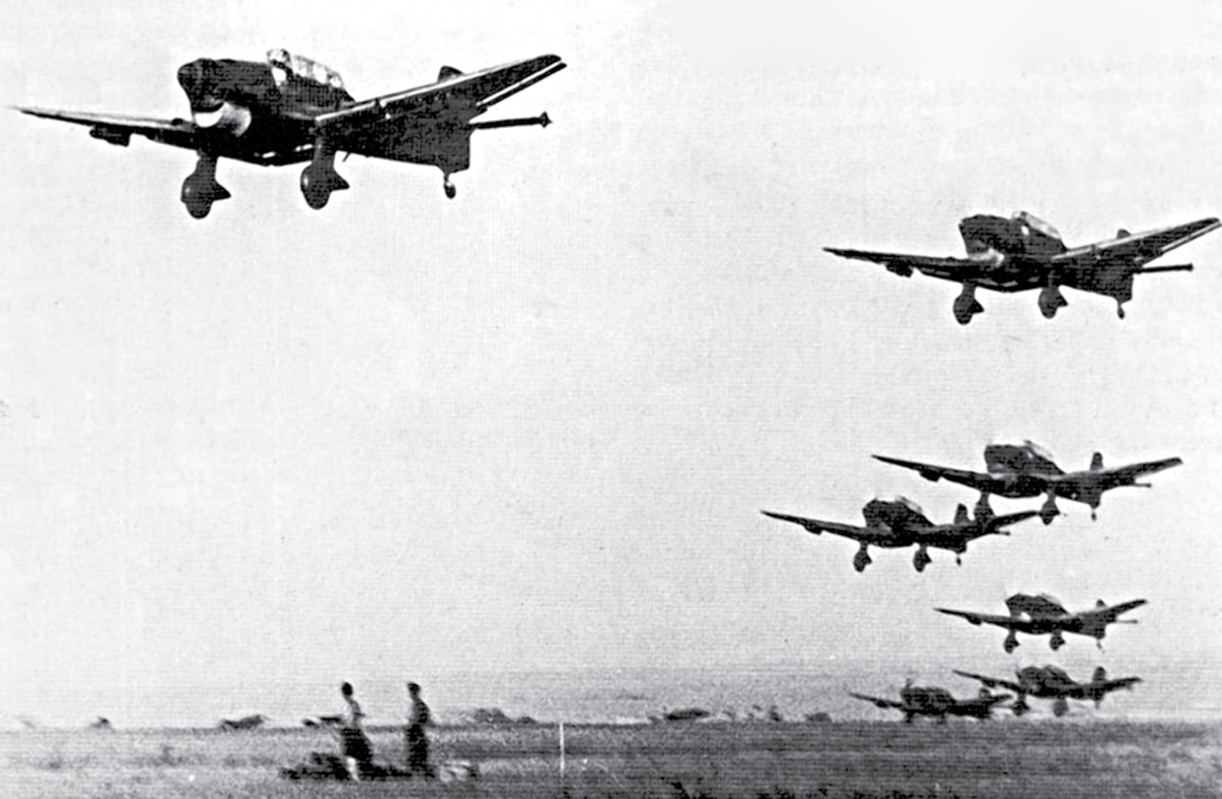 Начало нападения германии на ссср. Немецкие самолеты 22 июня 1941. 22 Июня 1941 года нападение фашистской Германии на СССР. Первые часы войны 22 июня 1941 года.