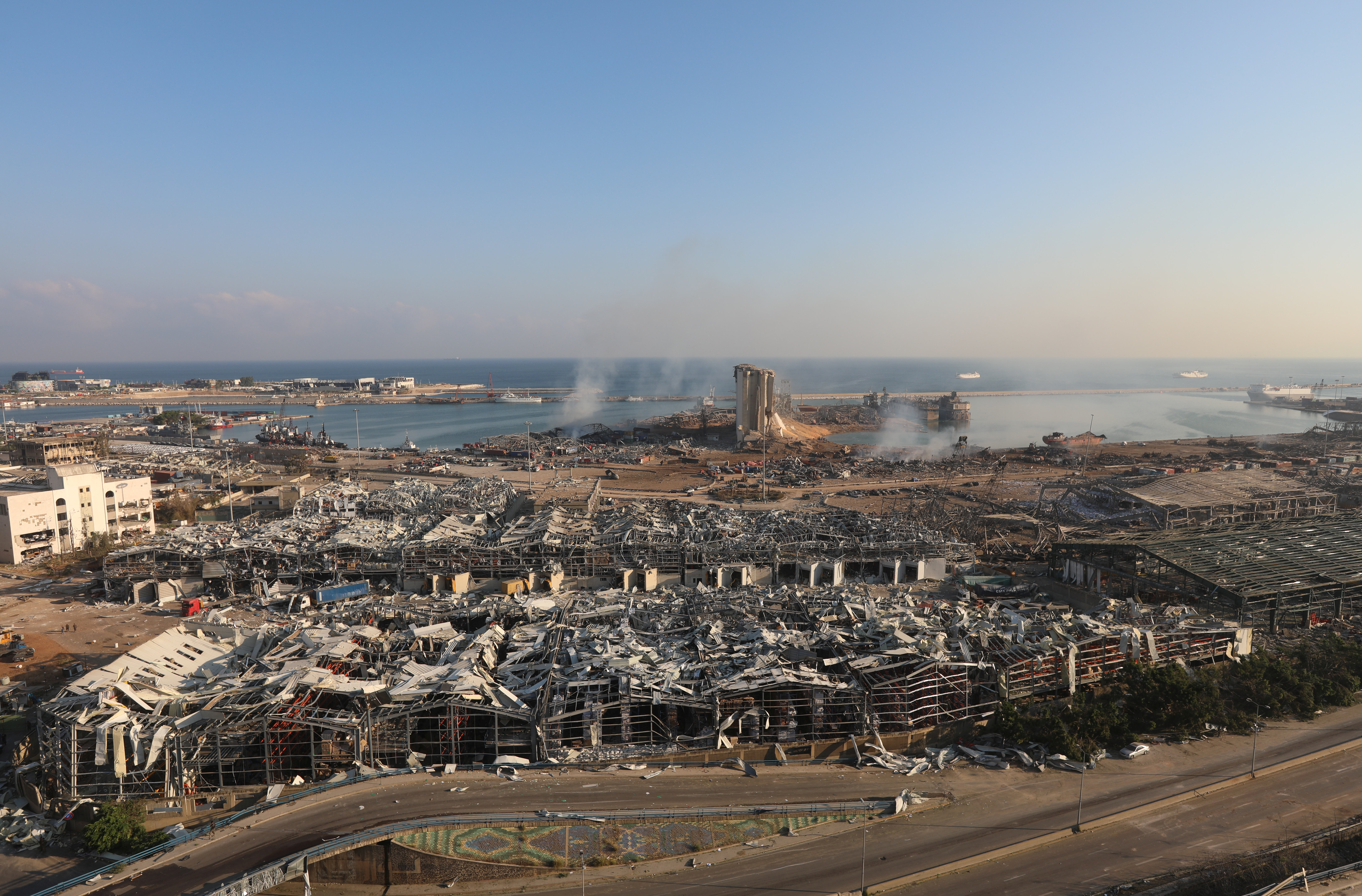 Бейрута россия. Последствия взрыва в Бейруте 4 августа 2020. Ливан Бейрут взрыв 4 августа 2020.