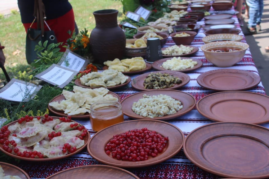 Максимальна кількість видів начинок для вареників. Фото: svalyava-rajrada.gov.ua/8112