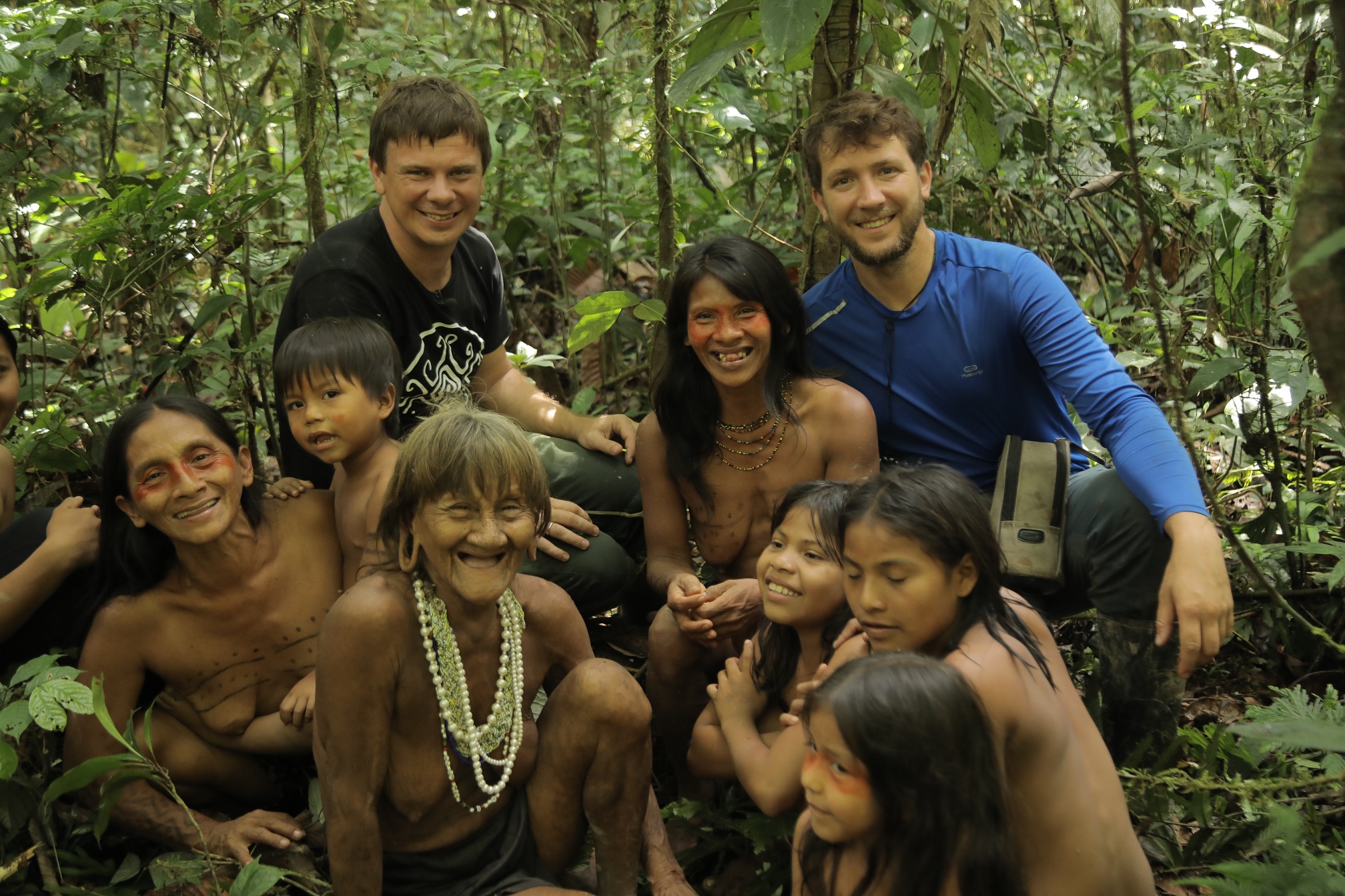 Не всі племена в Еквадорі такі гостинні, як на фото. Фото: Особистий архів Комарова
