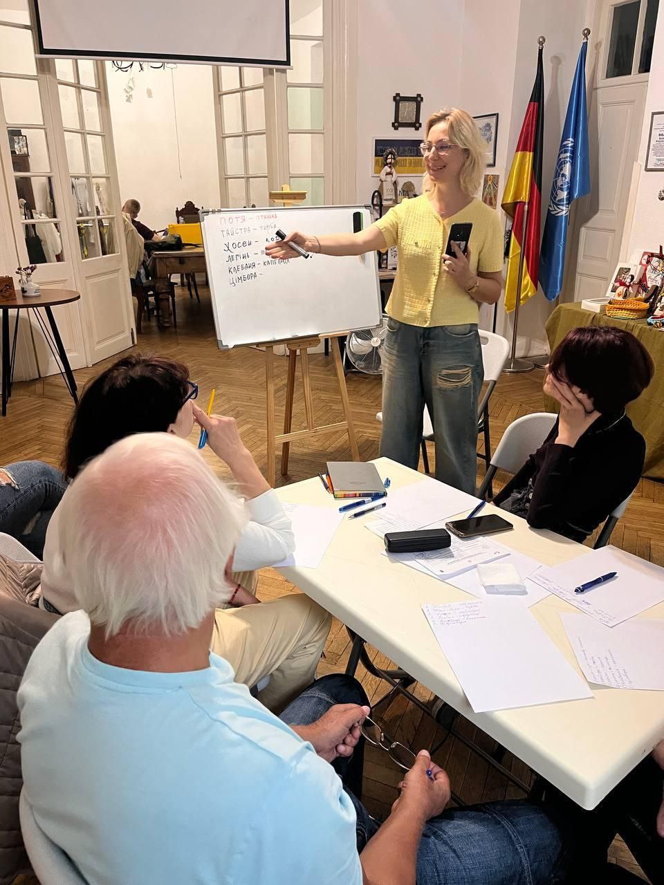 Смотрят кино, изучают традиции и язык: чем живет разговорный украинский  клуб в Тбилиси - Новости на KP.UA