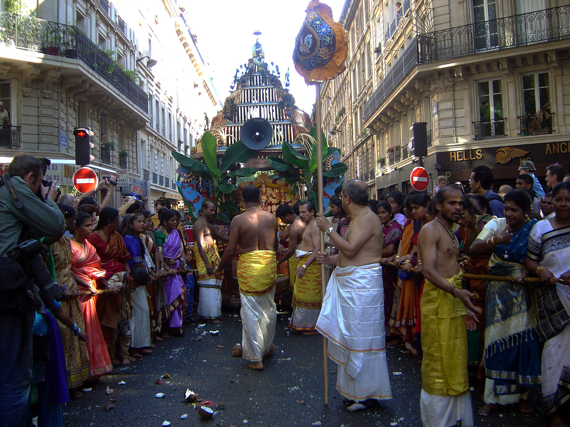 У Парижі споконвічних французів вже мало, натомість численні індійські чи арабські, чи африканські громади зростають як на дріжджах. Фото: Mai-Linh Doan/commons.wikimedia.org