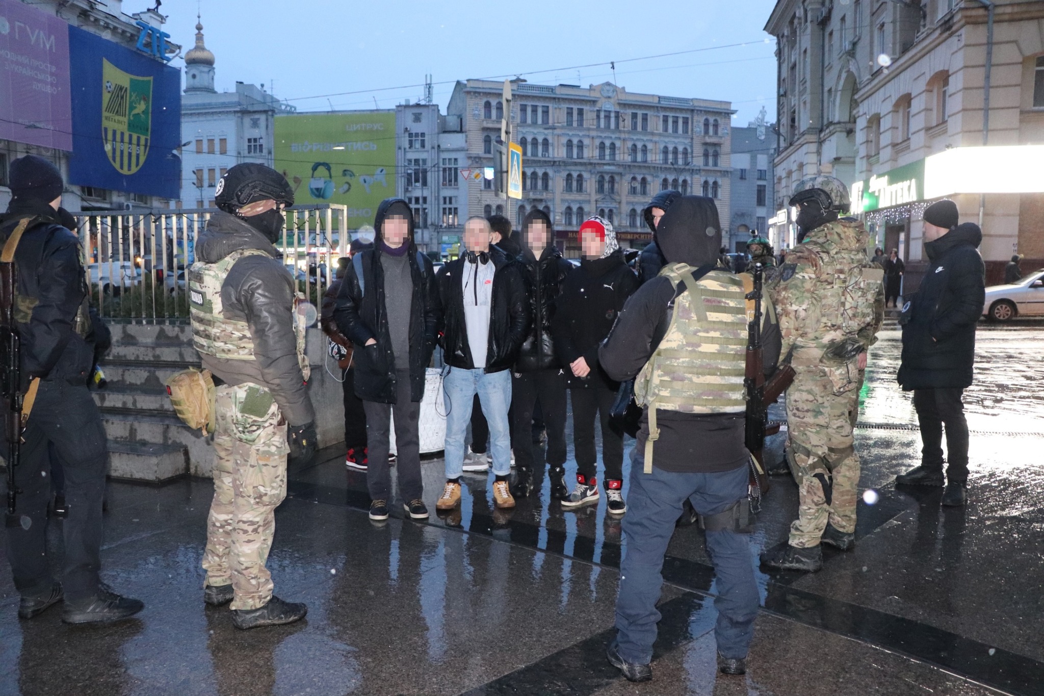 Нам важна только одежда и внешность, за это нас хотят бить: что говорят  подростки из ЧВК Редан - Новости на KP.UA