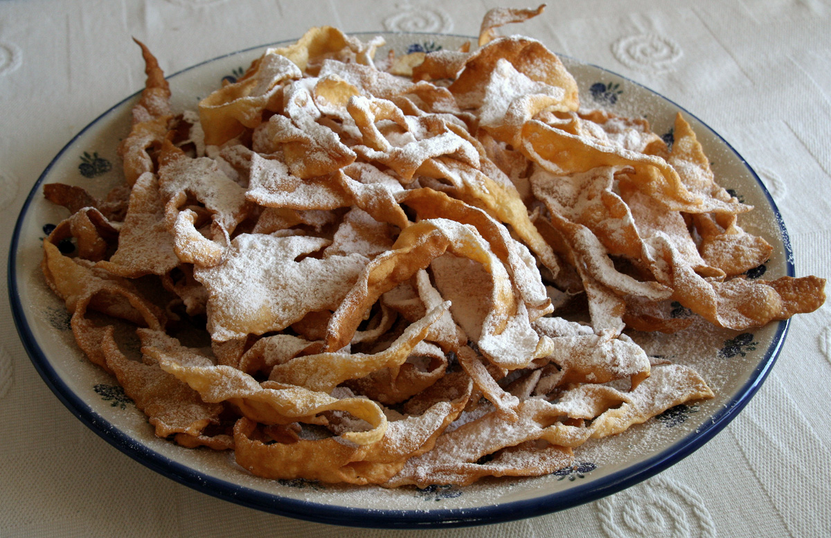 Фаворки - друга за популярністю після пончиків випічка на польський Жирний Четвер. Фото: wikipedia.org 