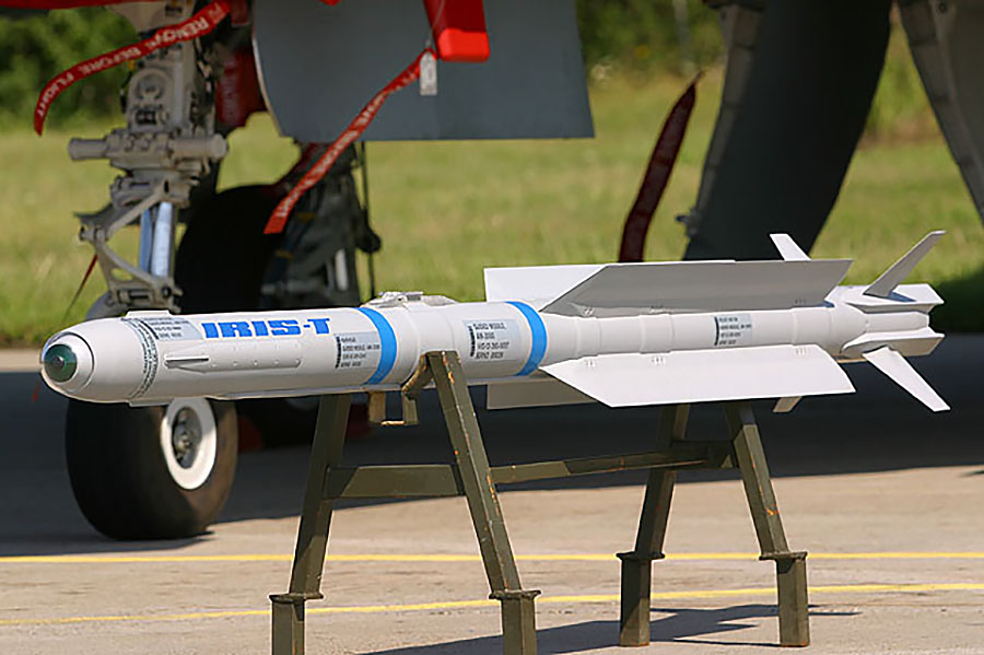 Сама ракета IRIS-T. Фото: IRIS-T_expo_front.JPG commons.wikimedia.org