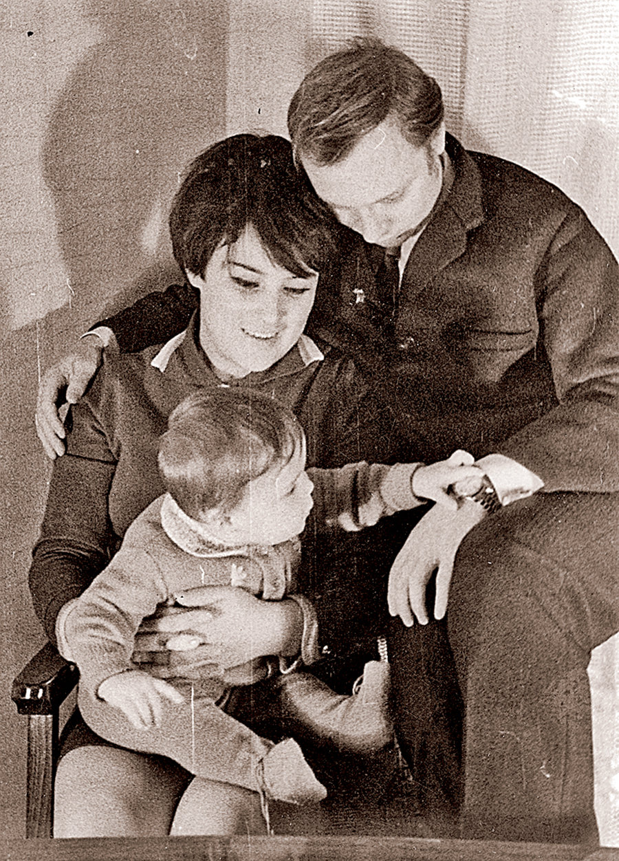 Свою будущую жену Нелю Ободзинский встретил в 1962 году на гастролях в Иркутске. Фото: Личный архив