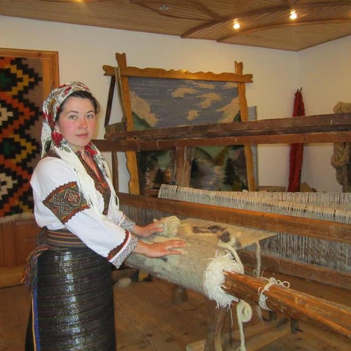 Родина Наталії займається національним ремеслом уже близько 100 років. Фото: facebook.com/natalya.kishchuk.1