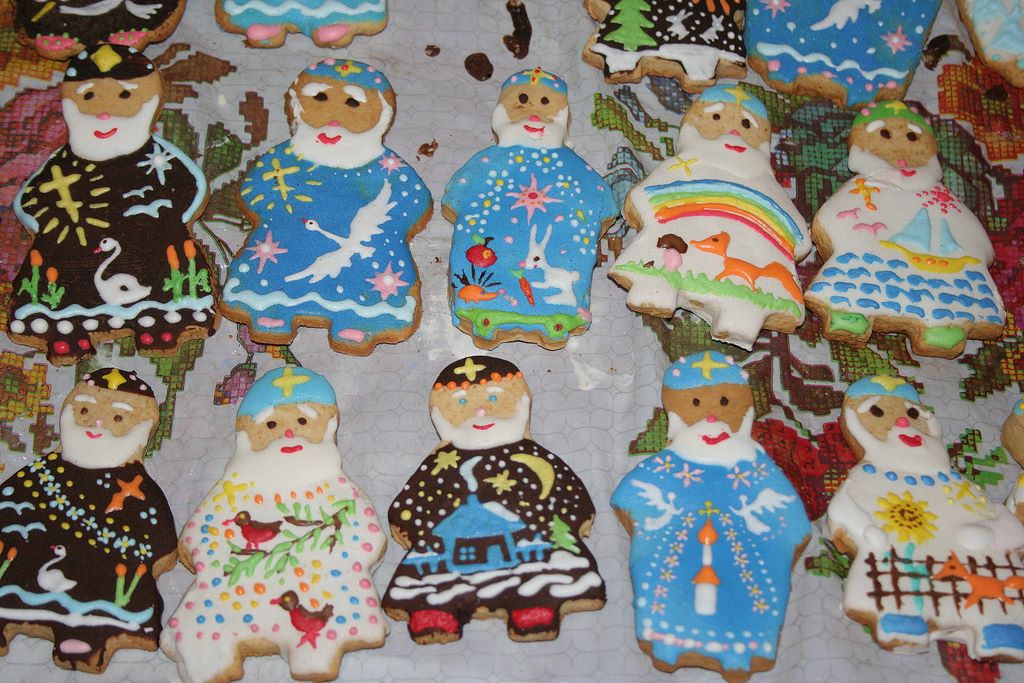 Печиво «миколайчики» можуть бути і у формі самого святого Миколая. Фото: tenditnajournal.com