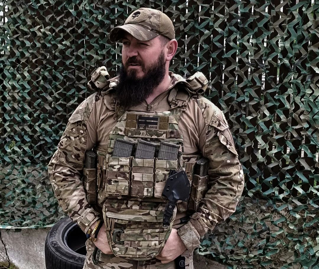 Андрій Несмачний в армії з 2010 року, хоч і з перервами. Воює і зараз. Фото instagram.com/batart_ua/
