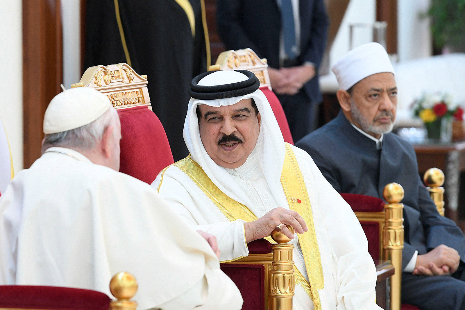 Король Бахрейна Хамад ибн Иса Аль Халифа. Фото: Vatican Media/­Handout via REUTERS​