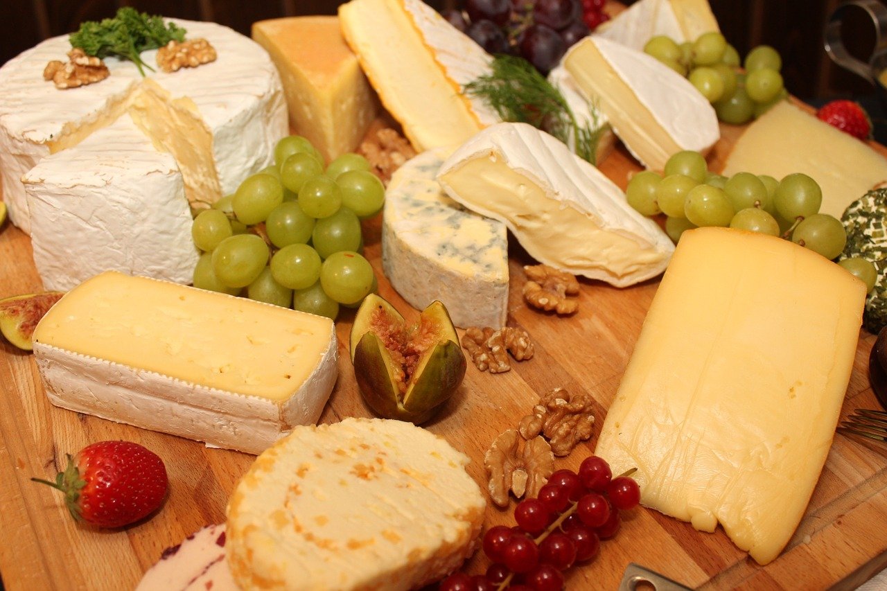 Много витамина А в сырах, например, в камамбере. Изображение HNBS с сайта Pixabay 