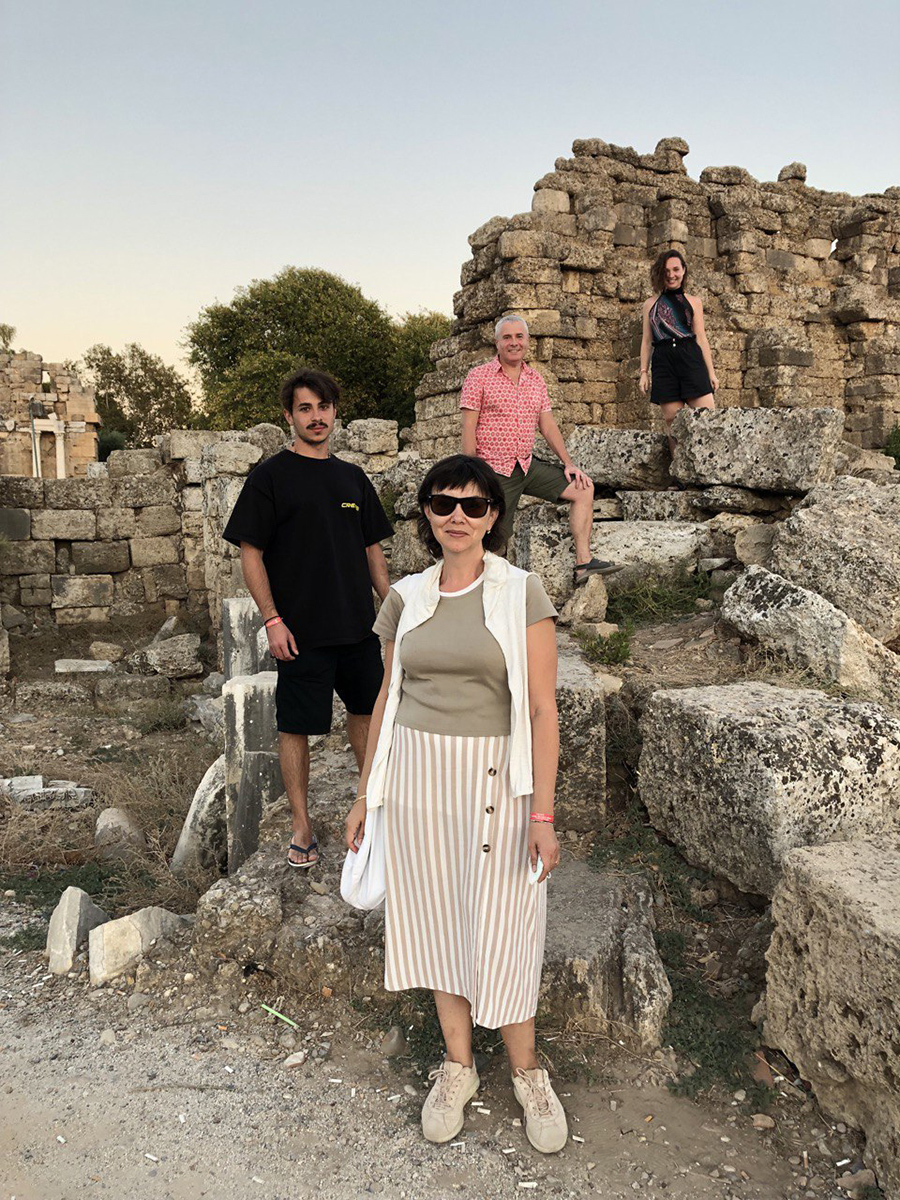 З дочкою Владою, сином Ярославом і дружиною Світланою під час мандрівки Туреччиною. Фото: Instagram.com/kostyagrubych/