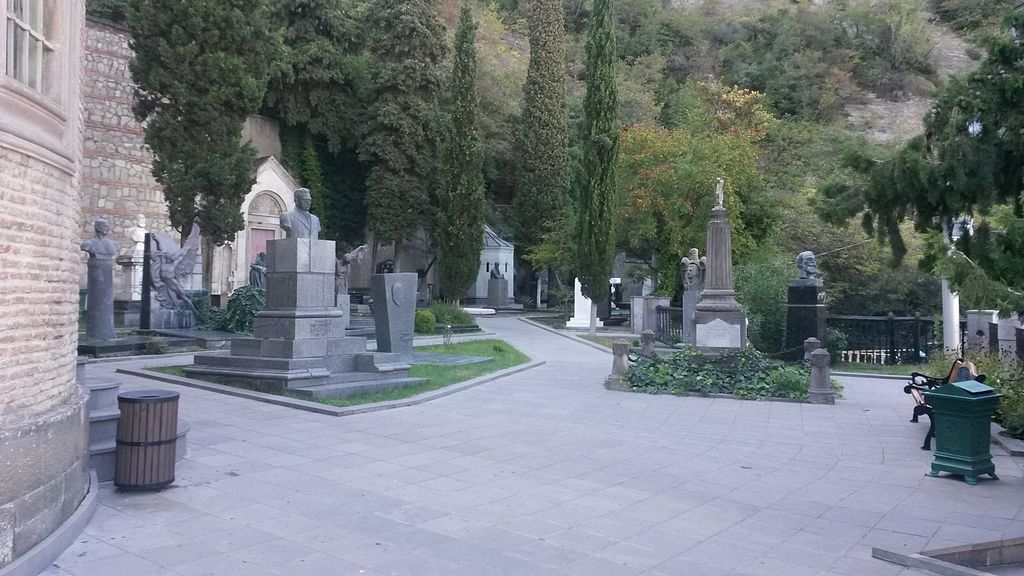 Похоронят Вахтанга Кикабидзе на Верийском кладбище в Тбилиси. Фото: Goichev. / ru.wikipedia.org