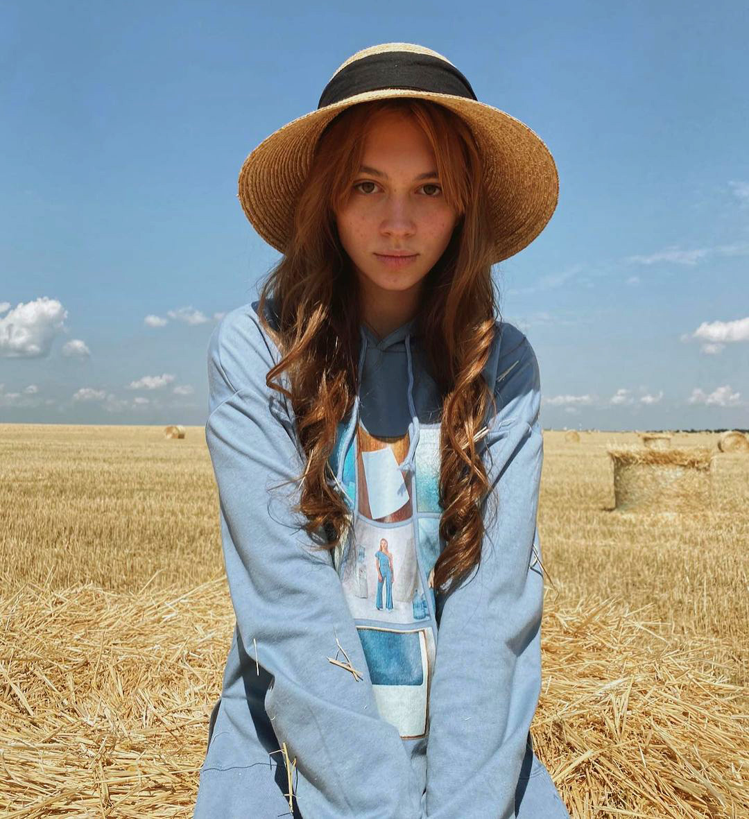 Лія Меладзе хоче бути співачкою та писати з татом музику. Фото: Instagram.com/meladzeliya/