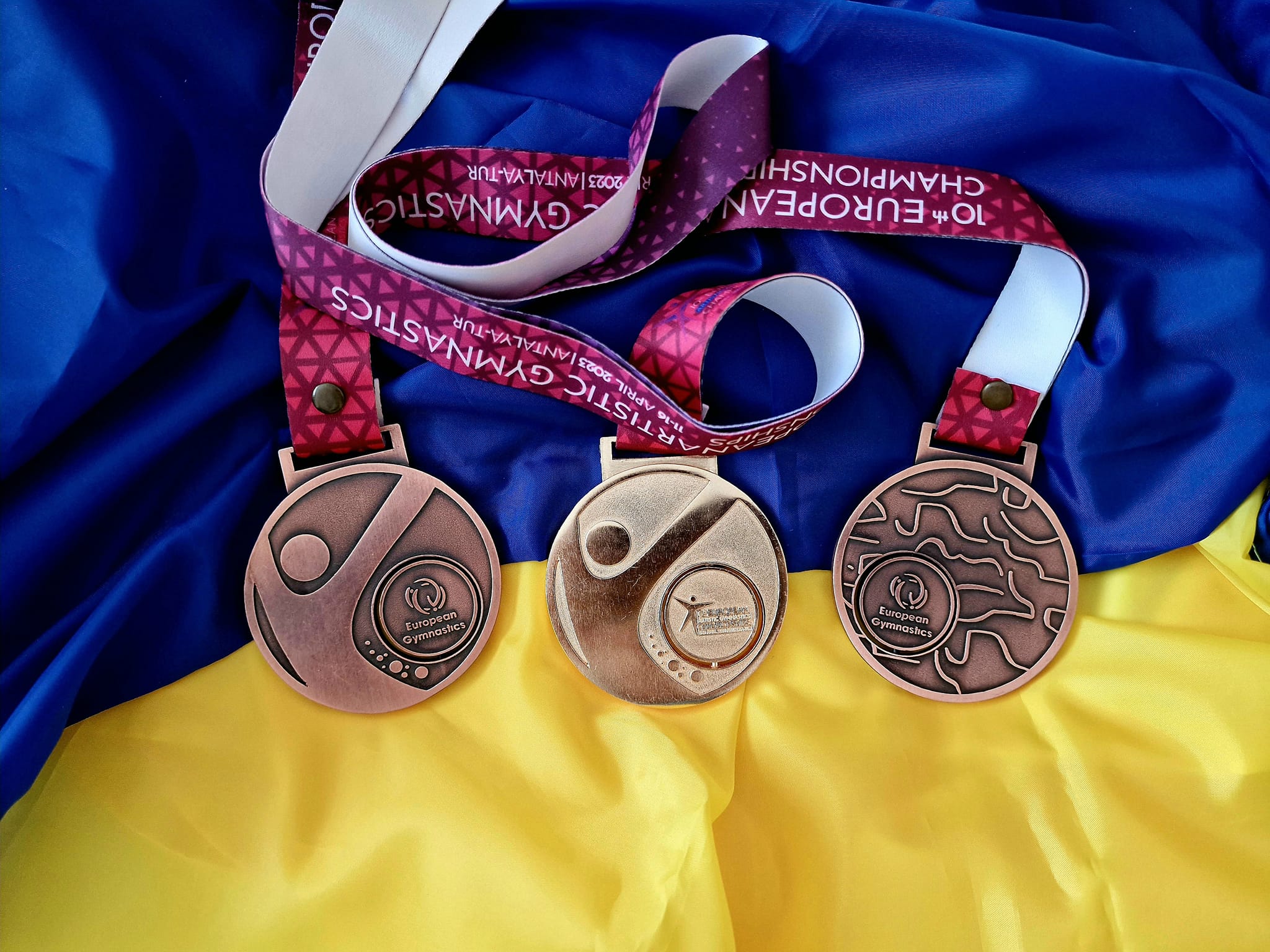 На Чемпіонаті Європи, що проходила З 11 по 16 квітня 2023 року в турецькій Анталії, наш атлет завоював одразу три медалі. Фото:  facebook.com/irinandk