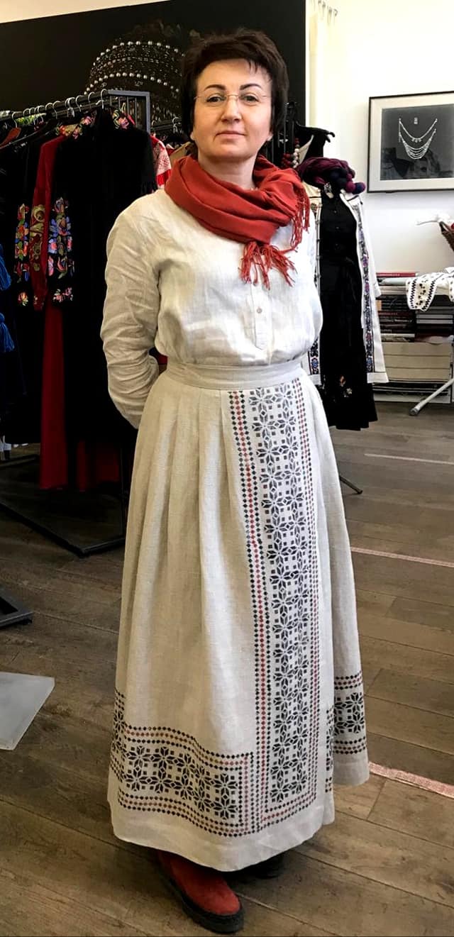 Роксоляна Шимчук збирає зразки українського традиційного одягу ще зі студентських років. Фото: facebook.com/Роксоляна Шимчук