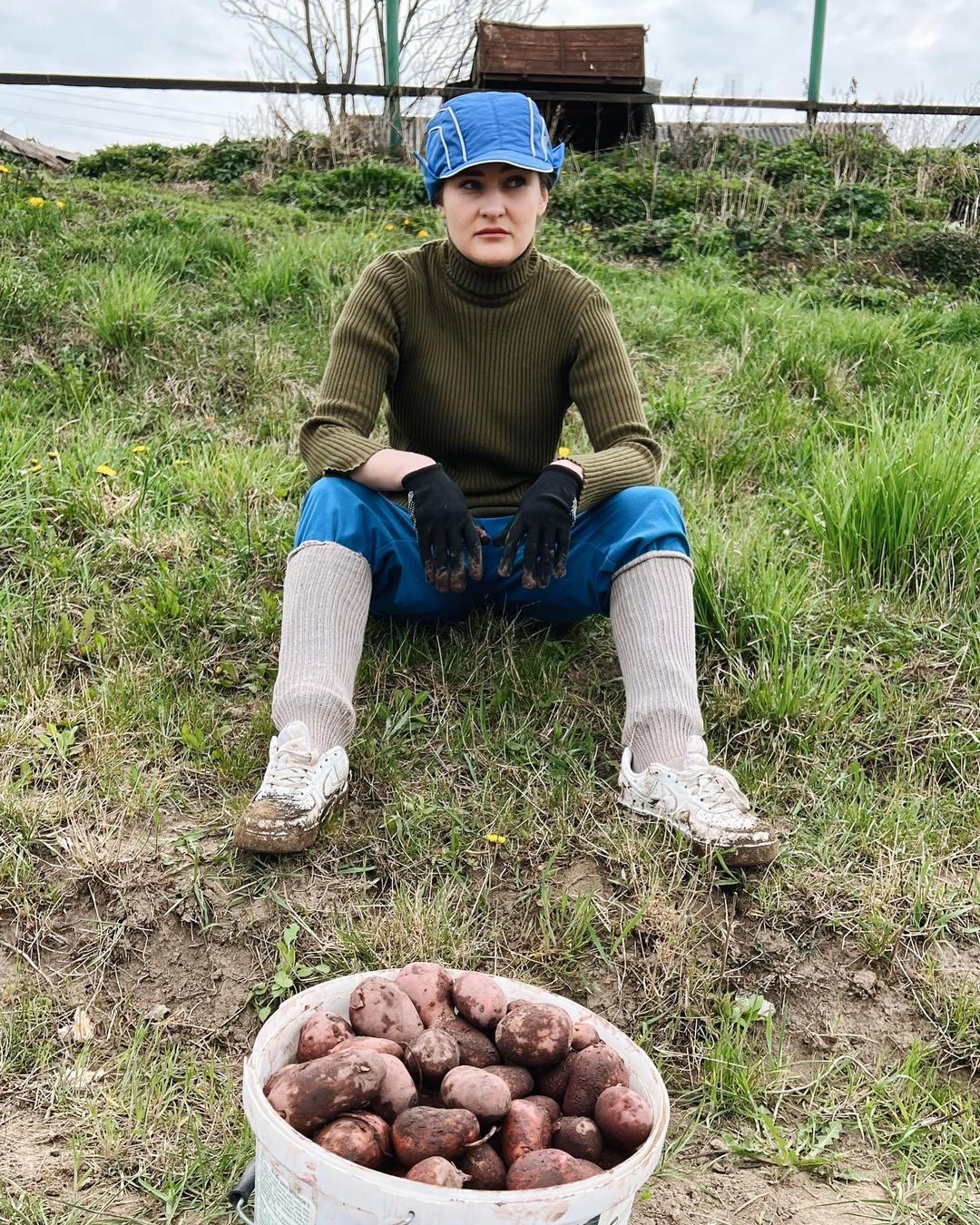 Актриса говорит, что в этом году посадила картошку. Фото: Instagram.com/tanet_vip/