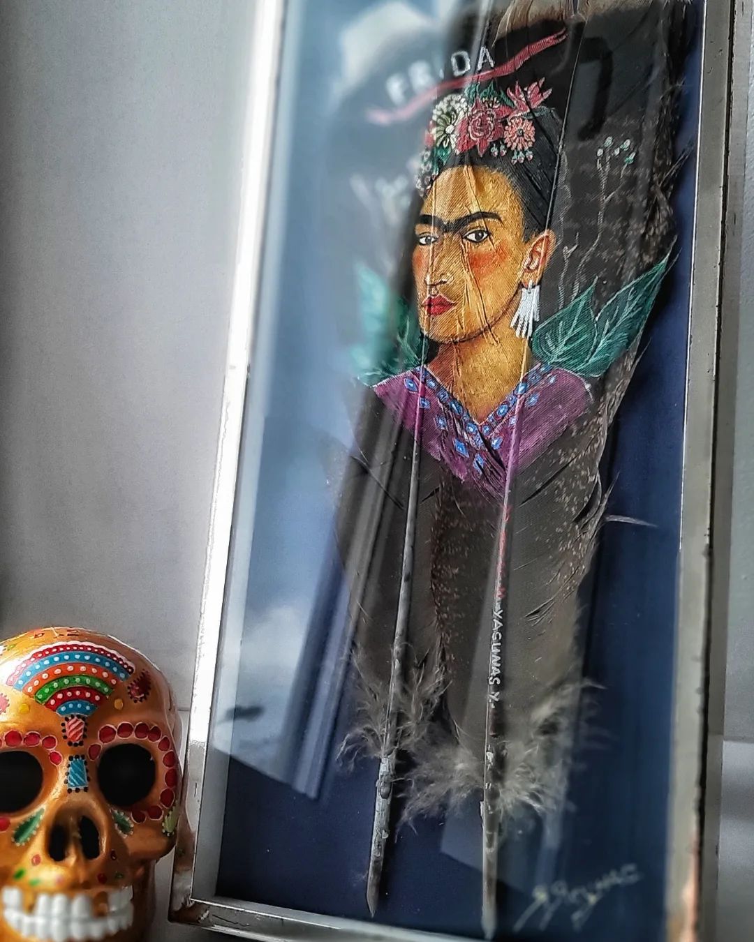 Работы Фриды Кало вдохновили Яну на экзотическое творчество. Фото: instagram.com/veryblack_truffle_zp_/