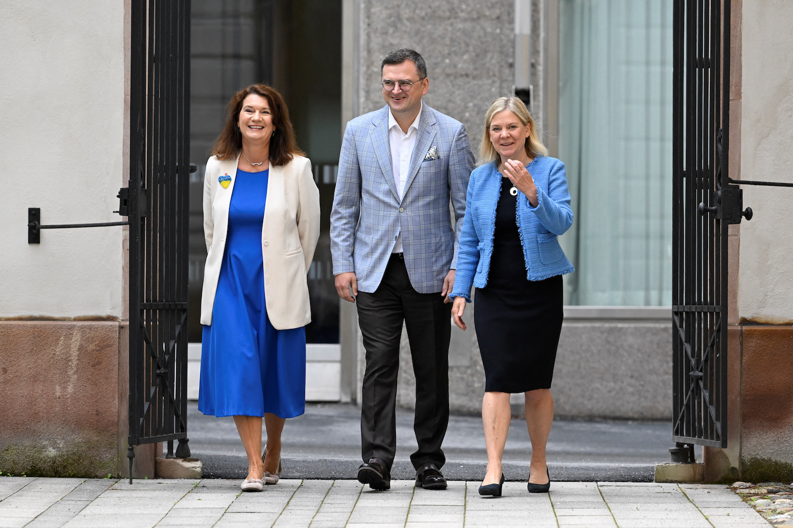 Министр иностранных дел Швеции Анн Линде, министр иностранных дел Украины Дмитрий Кулеба и премьер-министр Швеции Магдалена Андерссон. Фото: REUTERS