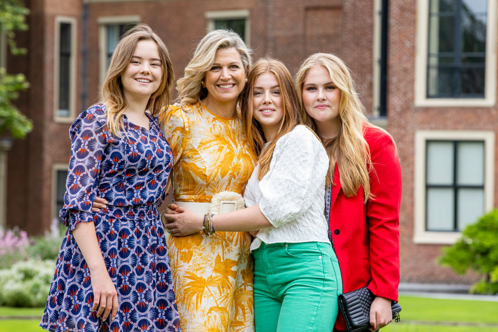 Королева Нидерландов Максима с дочерьми Алексией, Арианой и Амалией. Фото: Getty Images