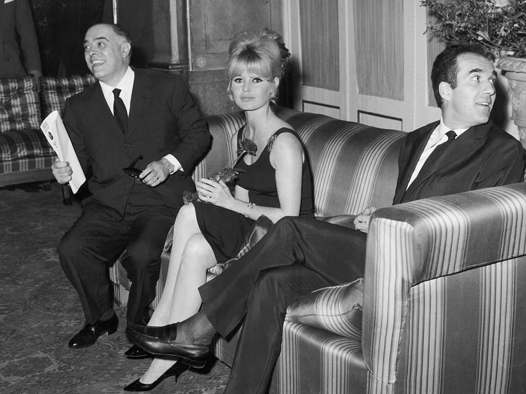 Бріжіт Бардо и Жан-Люк Годар (справа) в 1963 році. Фото: Getty Images