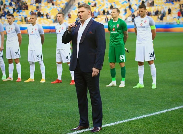 Кузнєцов виконував Гімн України перед матчем «Шахтаря» проти «Зорі» у 2021 році на НСК 