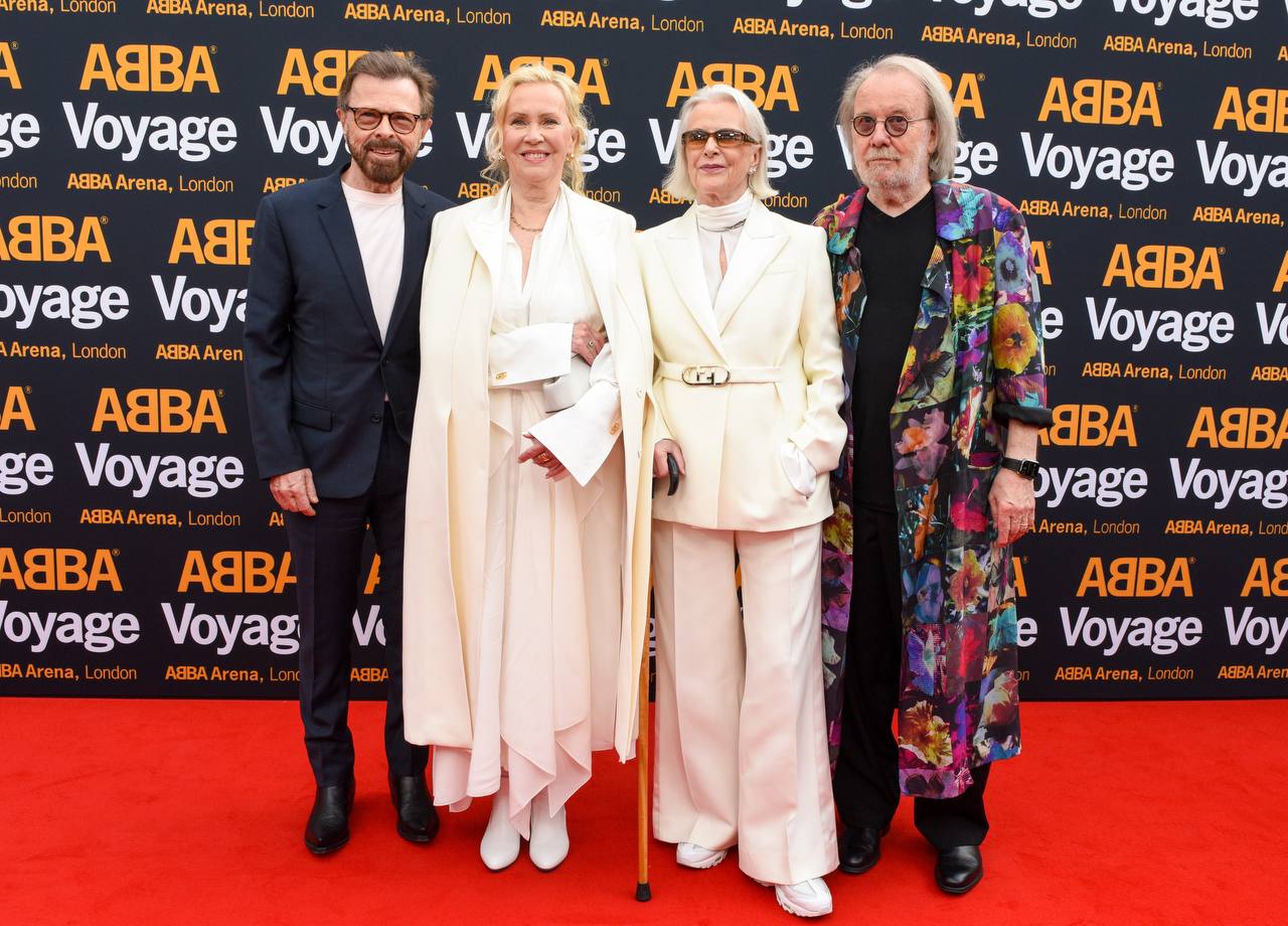 Группа ABBA впервые за 36 лет лет появилась на публике вместе Фото: Nicky J Sims/Getty Images