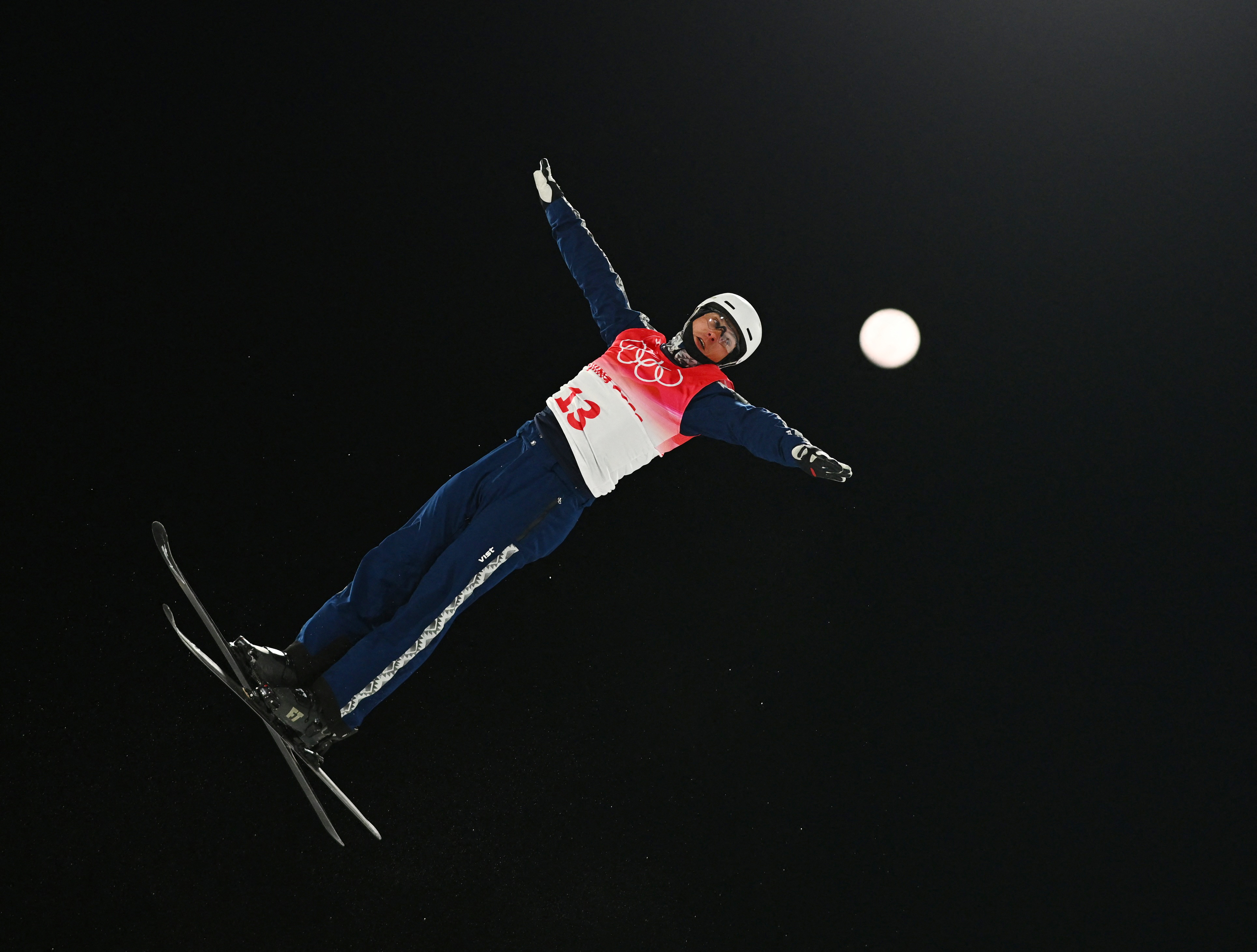 Серебряный прыжок Александра Абраменко на Играх в Пекине-2022. Фото: REUTERS