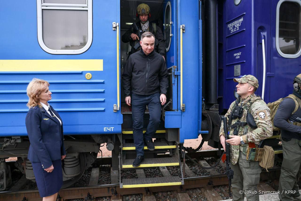 Анджей Дуда прибыл в Киев. Фото: t.me\Верховная Рада\yakub_szymczuk