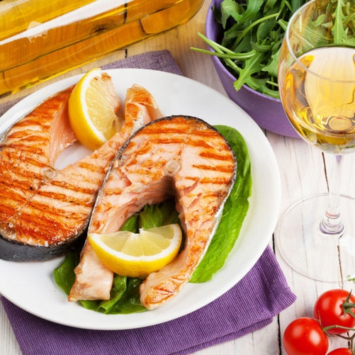 Рецепт нежного и сочного лосося в духовке. Фото: stoev.ru