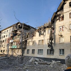 Разрушенная многоэтажка. Фото: t.me/luhanskaVTSA/994