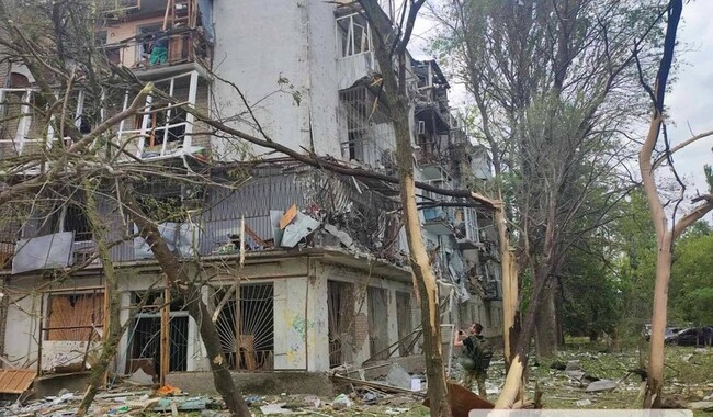 В Николаеве обстрелам россиян подверглись жиліе дома. Фото: novosti-n.org