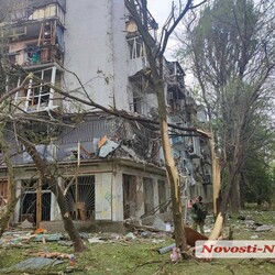 В Николаеве обстрелам россиян подверглись жиліе дома. Фото: novosti-n.org