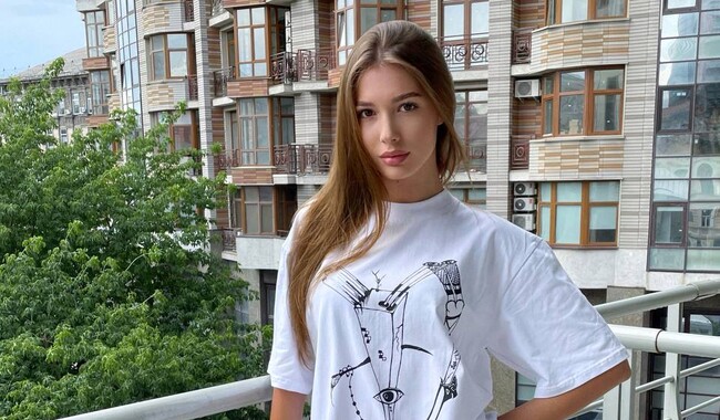 "Мисс Украина-2021" Александра Яремчук Фото: предоставлено PR Batteries