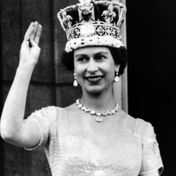 1953 рік. Коронація 27-річної Єлизавети II. Фото: Getty Images