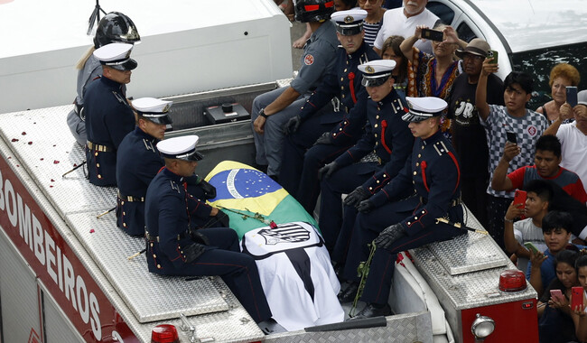 Похорони Пеле. Фото: AMANDA PEROBELLI/REUTERS