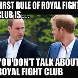 Фанаты королевской семьи Великобритании представили, как принц Уильям говорит младшему брату знаменитую фразу из "Бойцовского клуба", только просит его не выносить на публику то, что было в королевском бойцовском клубе.