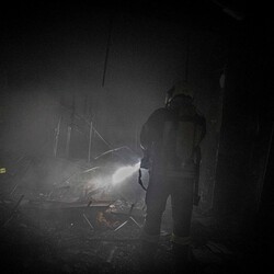 Пожар в Киеве вечером 4 мая. Фото: t.me/mvs_ukraine/
