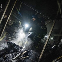 Пожар в Киеве вечером 4 мая. Фото: t.me/mvs_ukraine/ 