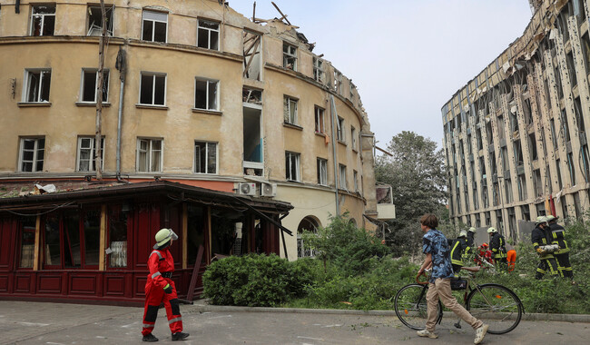 Наслідки наймасштабнішого удару по Львову з початку війни. Фото: REUTERS