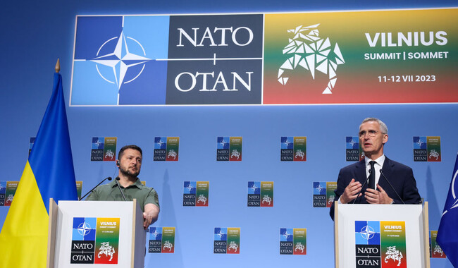 Володимир Зеленський та генеральний секретар НАТО Йенс Столтенберг. Фото: Getty Images