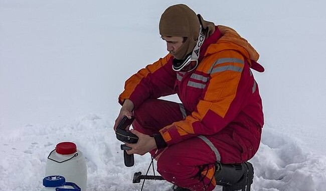 В категории «Люди в науке» первое место заняли сразу два снимка. Фото: facebook.com/AntarcticCenter