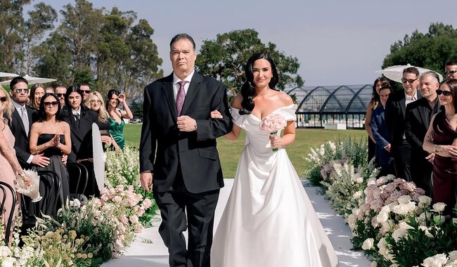 Фото: instagram.com/ddlovato/Jose Villa