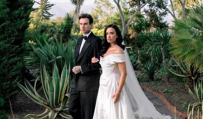 Фото: instagram.com/ddlovato/Jose Villa