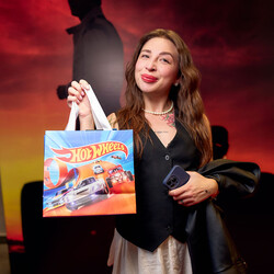 Всі гості могли отримати в подарунок автівку – Hot Wheels від «ТойДіКо Україна». Фото: Кирило Авраменко