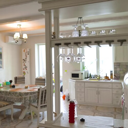 Фото: "По хатах"/Люкс ФМ